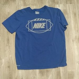 nike t-shirt